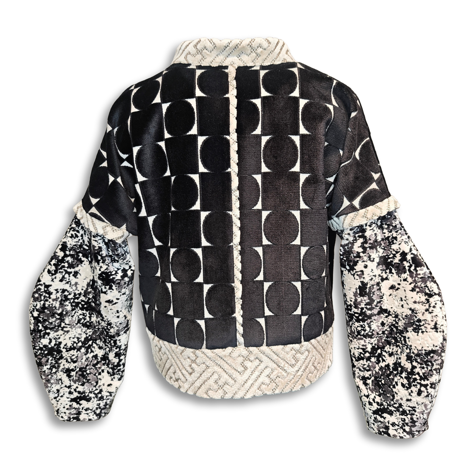 Jacke "Tereñes" Unikat, schwarz, beige, grau, off white, Rückansicht freigestellt