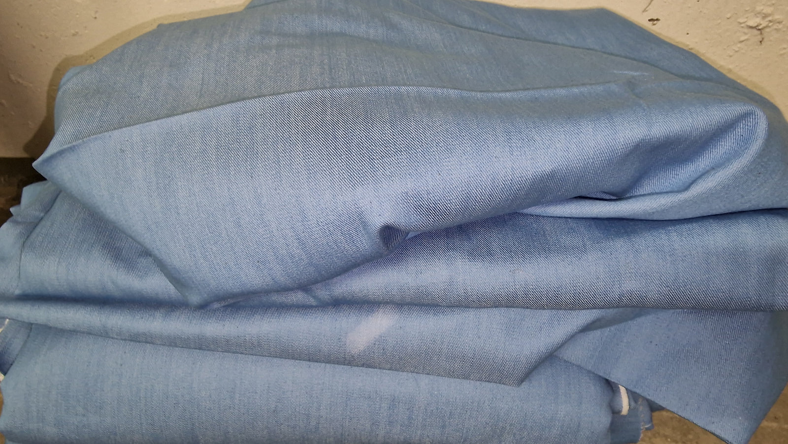 Denim Hellblau