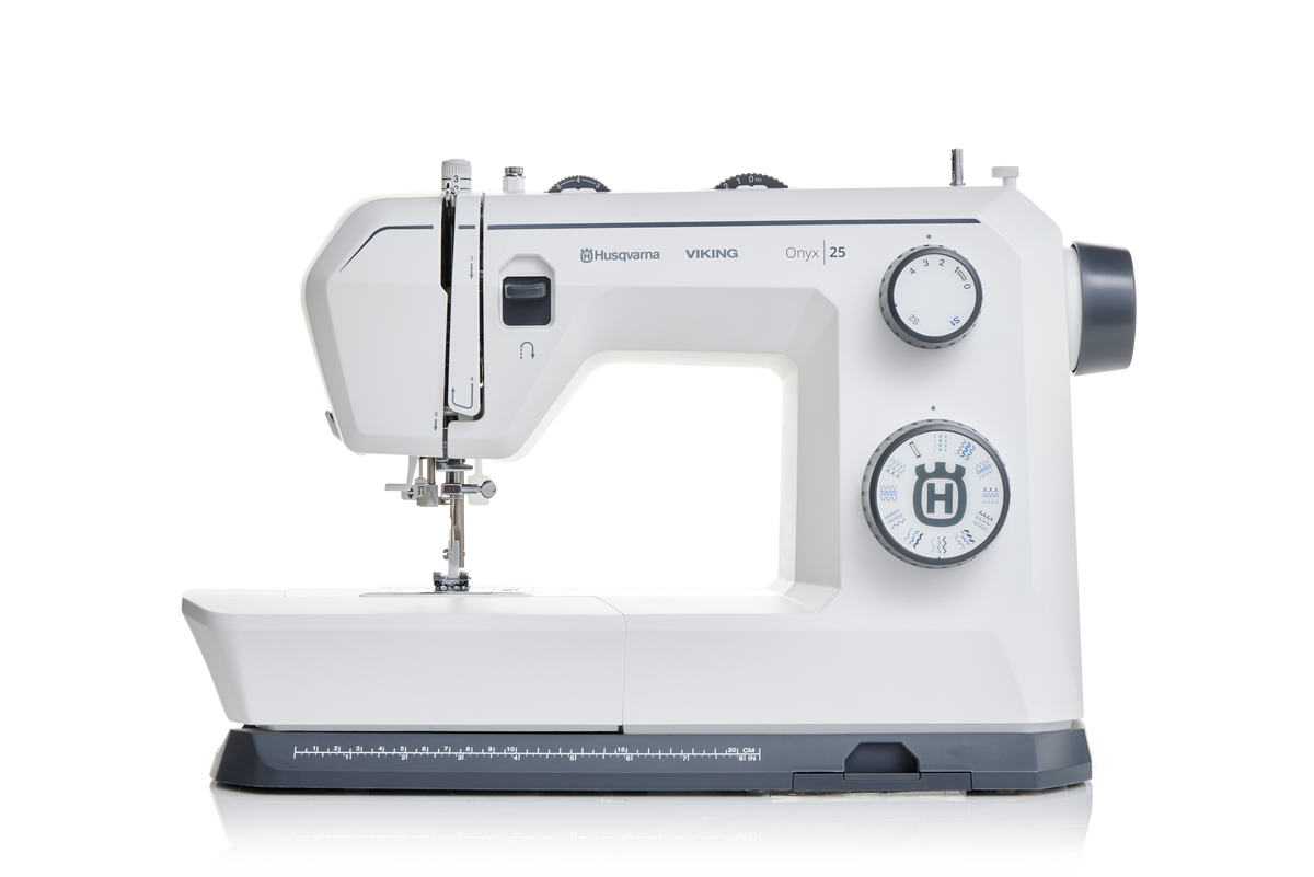 Husqvarna® VIKING® Onyx | 25