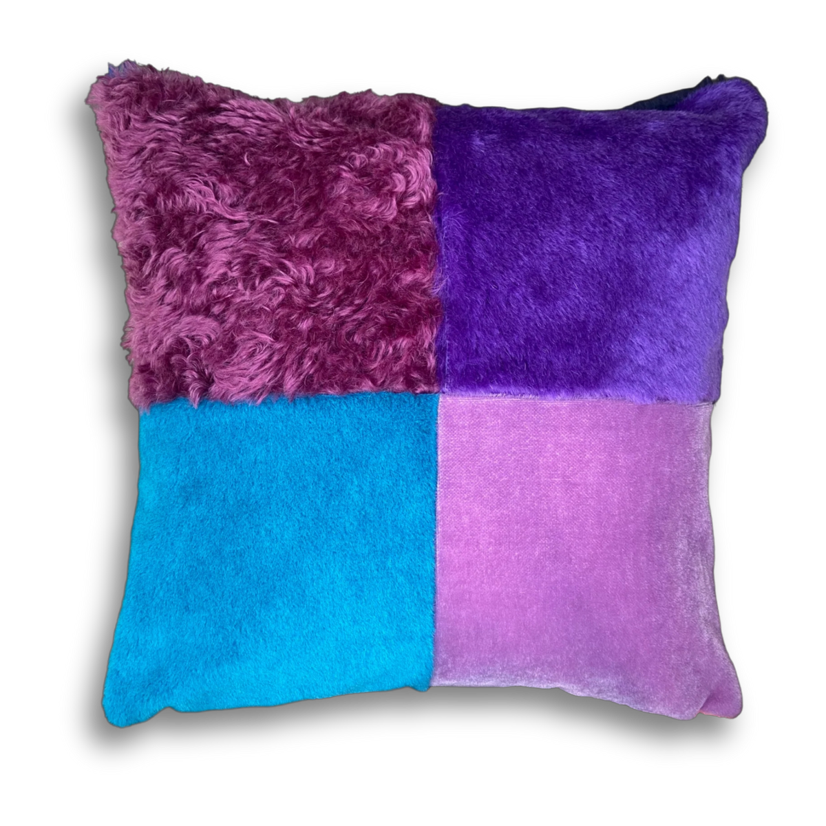 Fellkissen &quot;too faces&quot;