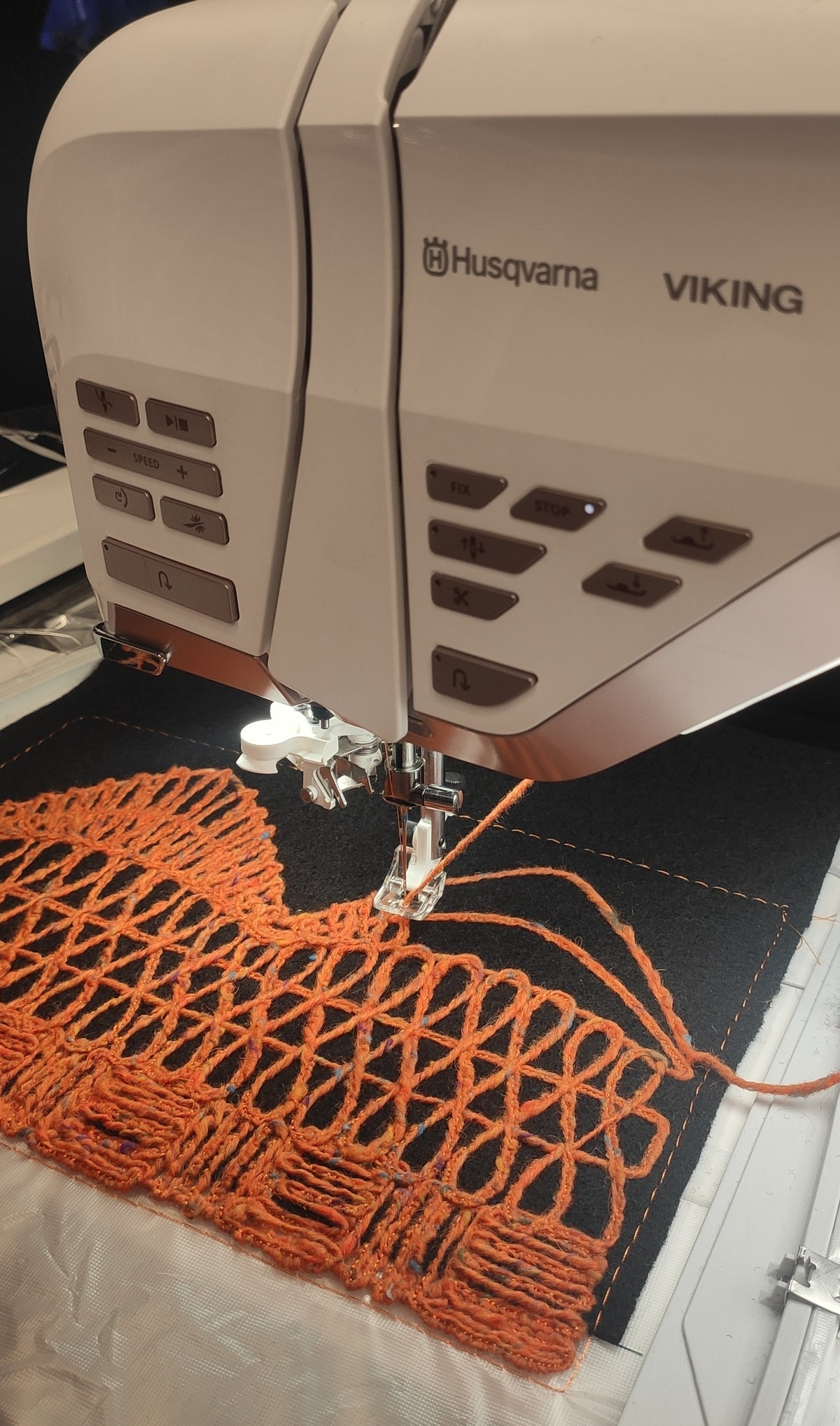 Designer Workshop &quot;Sticken +³ / Sticken, Verzieren, Plotten, Sublimieren&quot;