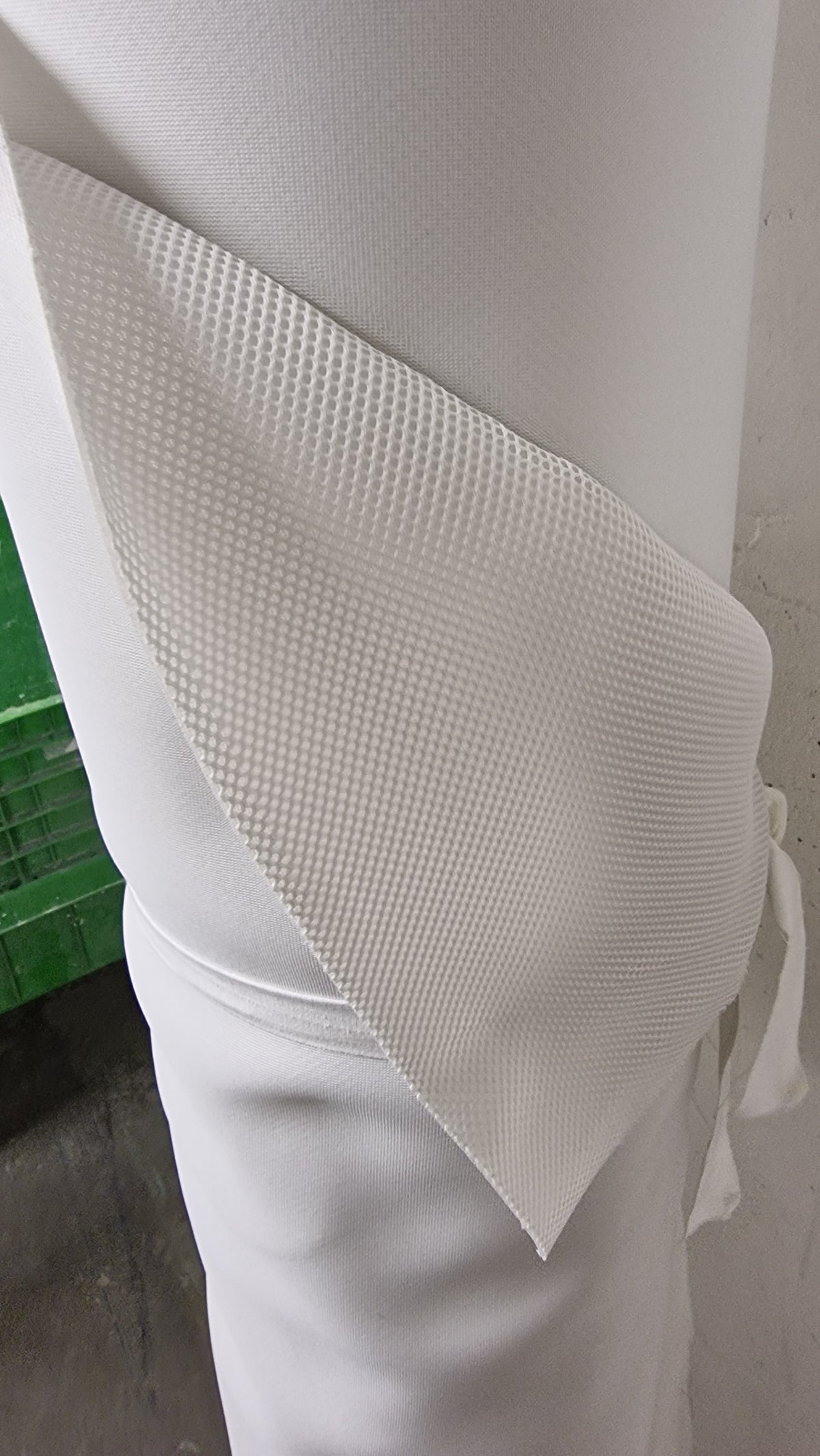 Cremeweißer Stoff – Detail 1