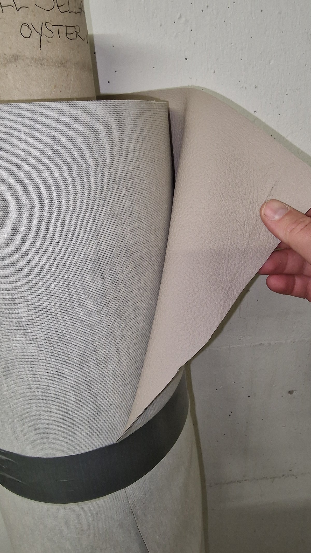 Beige Kunstleder