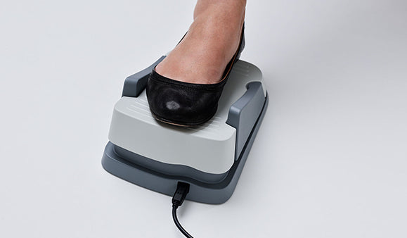 Husqvarna® VIKING® Multifunktionaler Fußanlasser