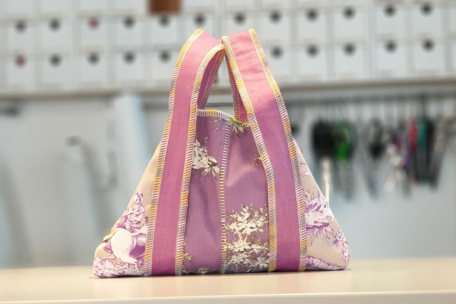 Designer Workshop "Tasche Amber" mit Overlock nähen und verzieren
